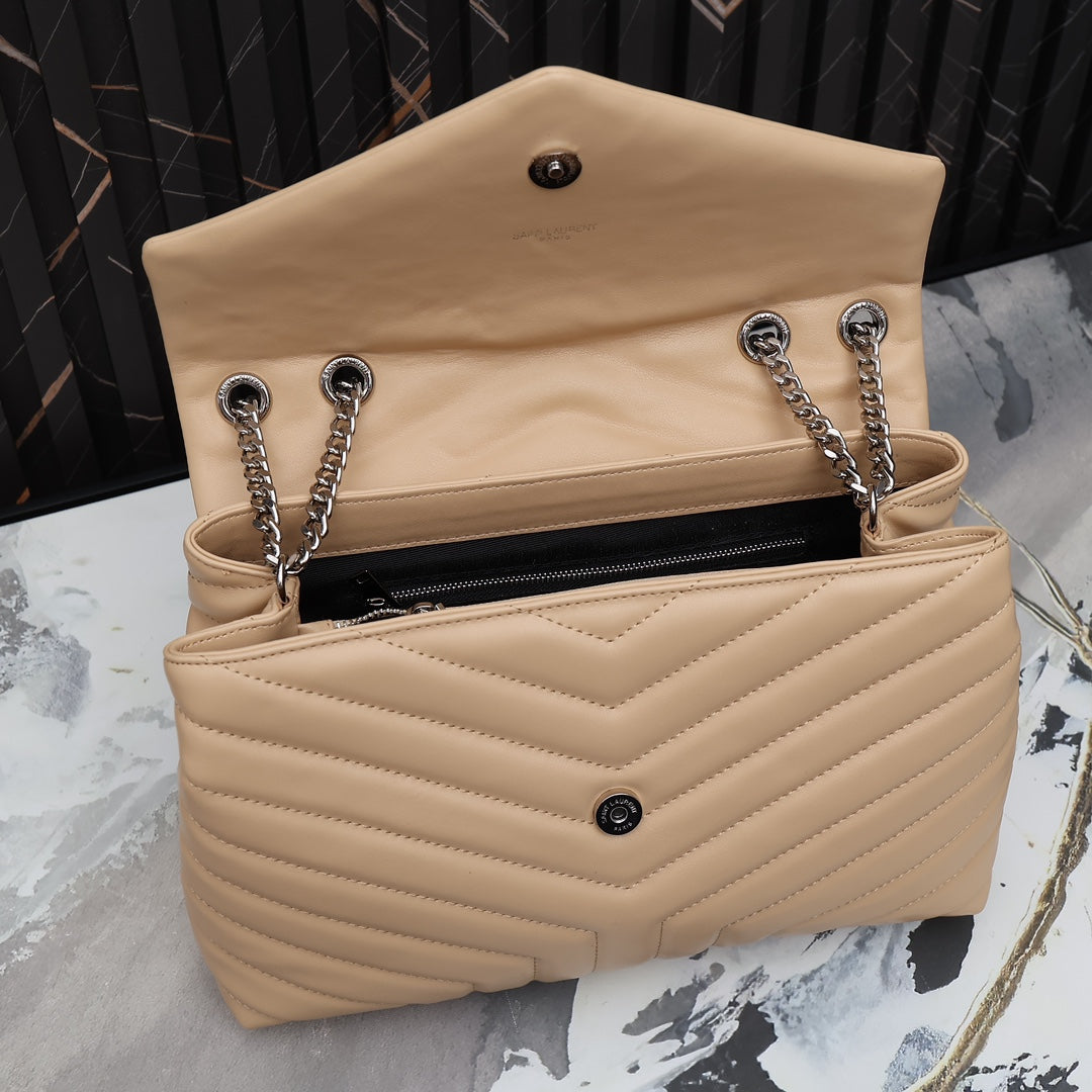 1XSL267B  Fashionable leather bag 