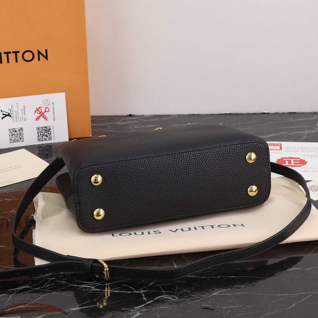 1XE442B Fashionable leather bag