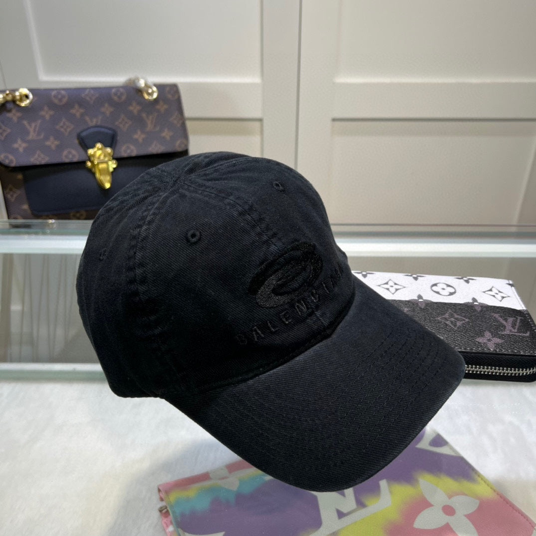 14J69M Fashion hats