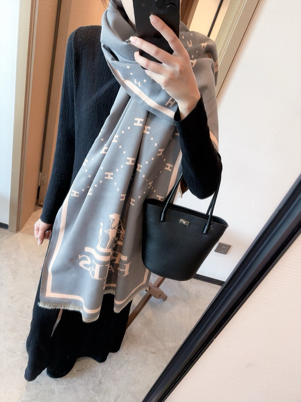 14H373W　Fashion scarves