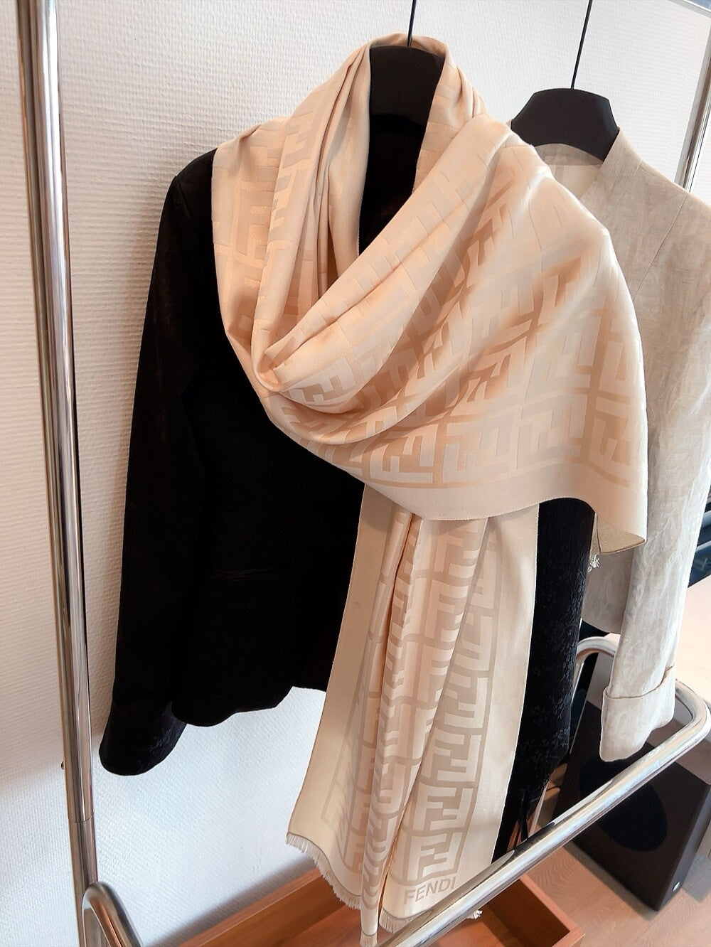 14F292W　 Fashion scarves