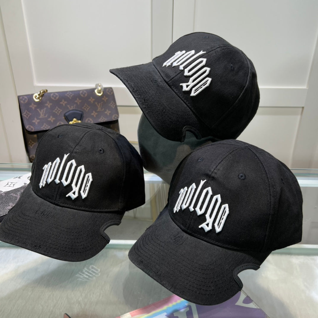 14J85M   Fashion hats