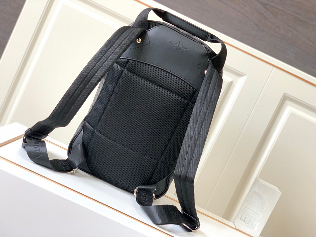 2XE356B Fashion leather backpacks