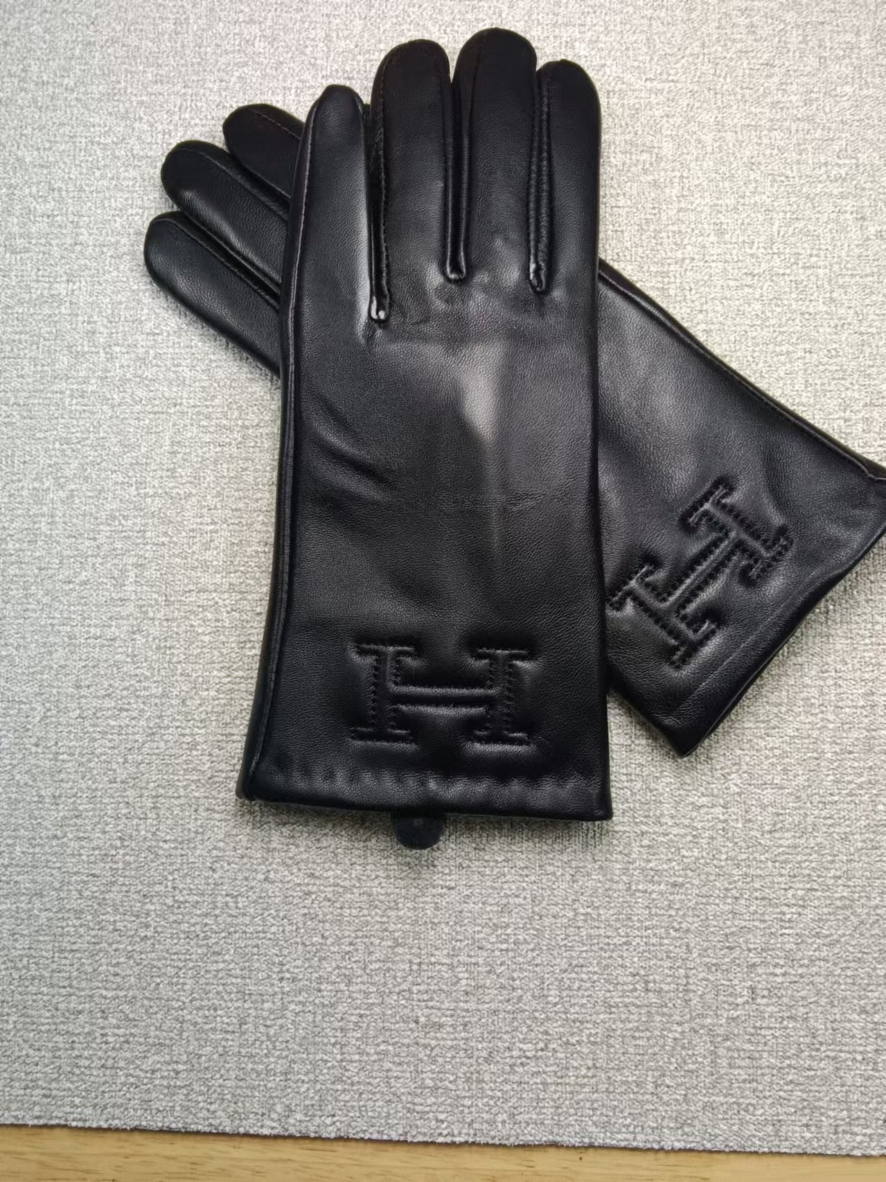 24H100S   Fashion gloves