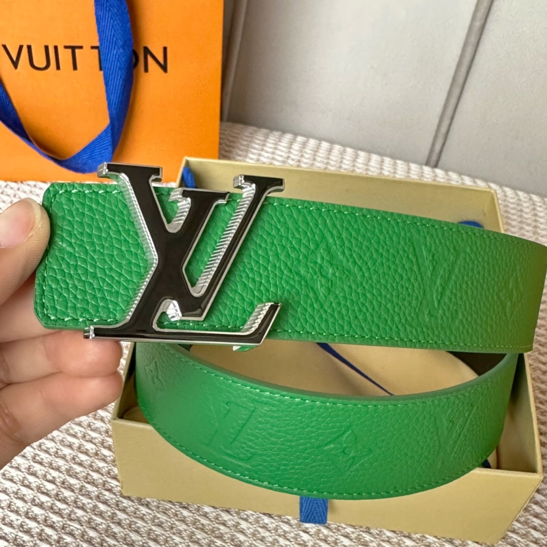 14E72P   (High quality leather belt With full package)