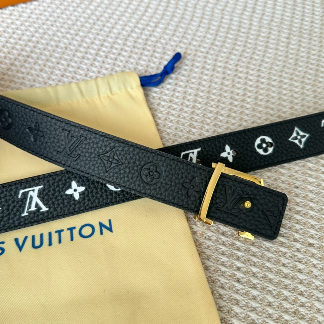 14E19P   (High quality leather belt With full package)