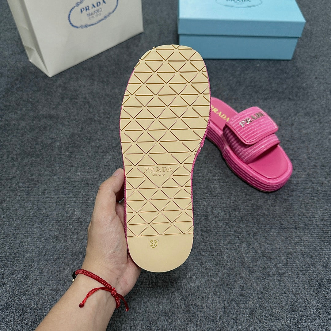 14PD24Z   fashion slippers