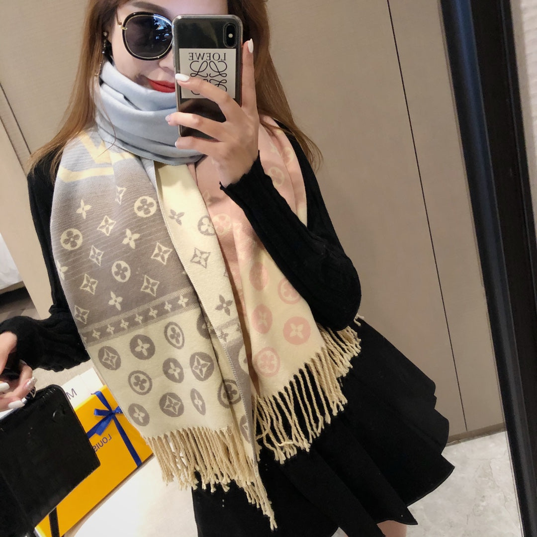 14E218W　Fashion scarves