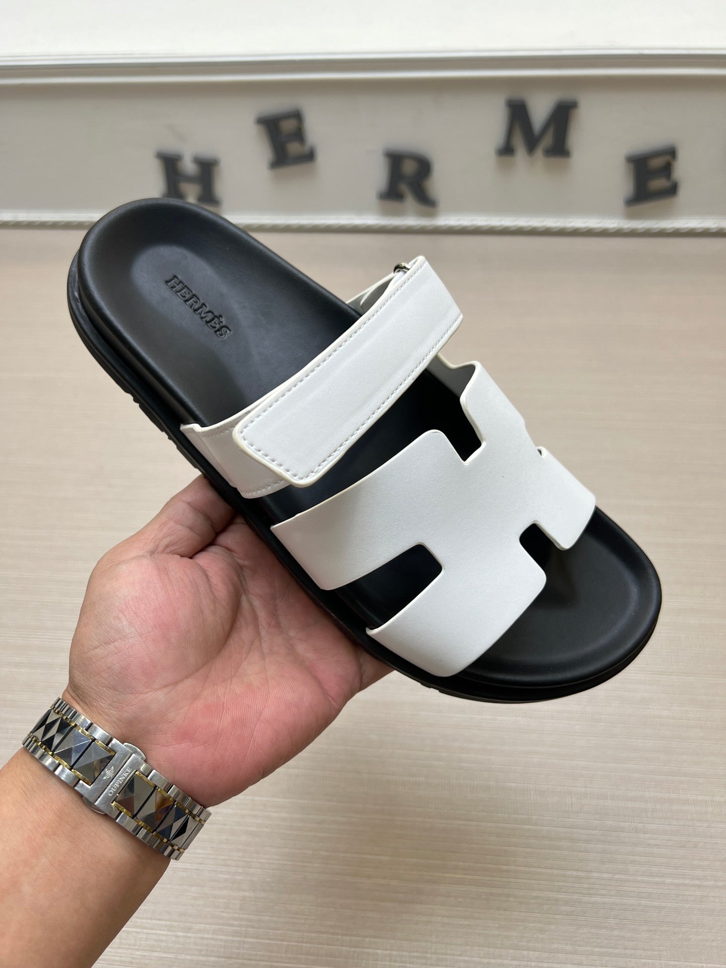 54H1Z    fashionslippers