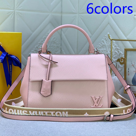 4XE2B  Fashionable leather bag 