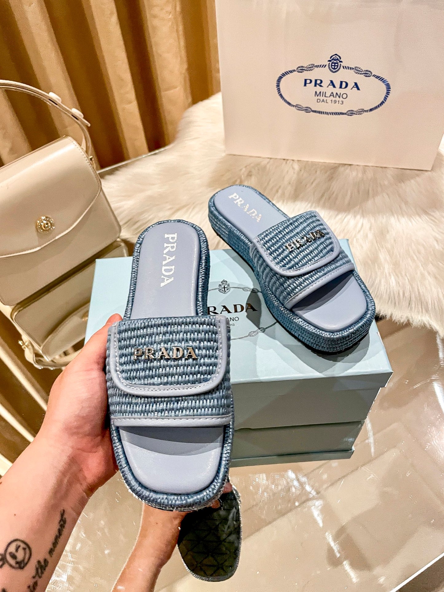 14PD176Z  fashion Slippers