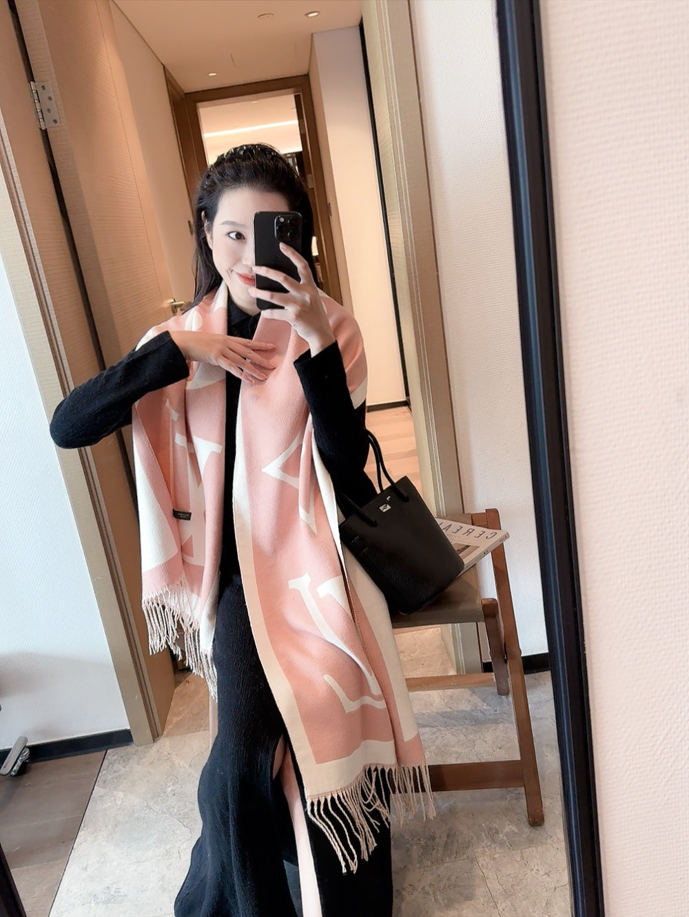 14E446W　 Fashion scarves