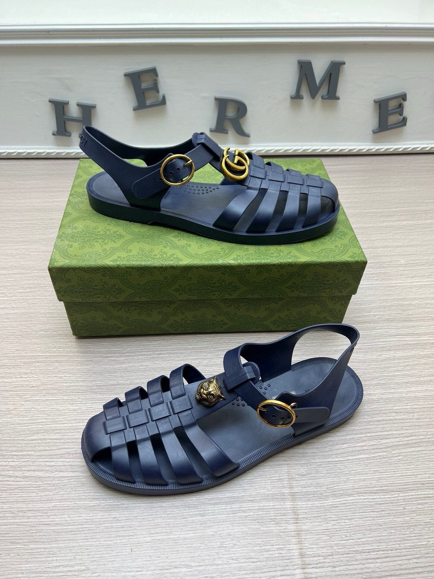 5LF225Z fashion sandals