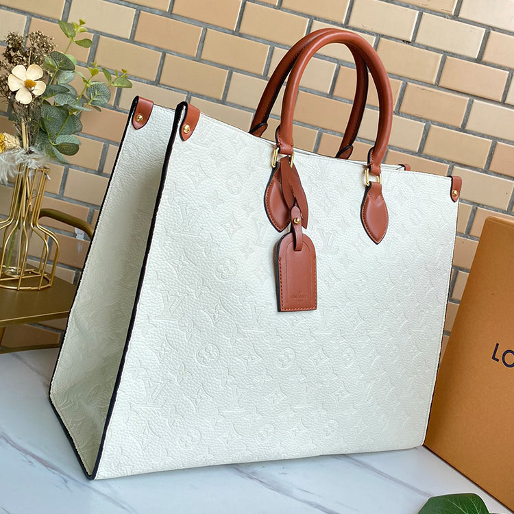 1E12B   Fashionable leather bag 