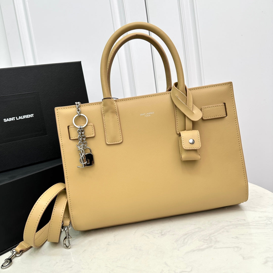 1XSL269B ( Fashionable leather bag )