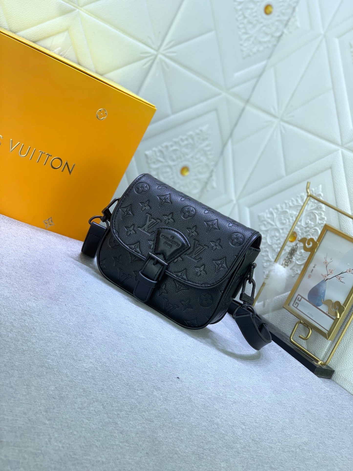 2XC475B Fashionable leather bag