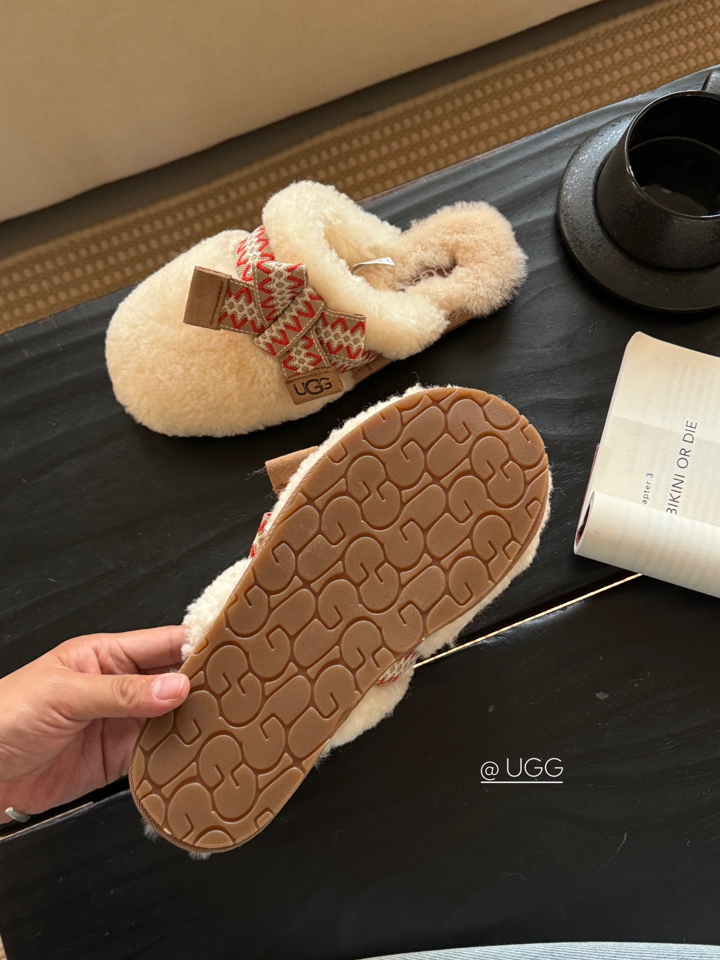 1JU11Z Fashion Slippers