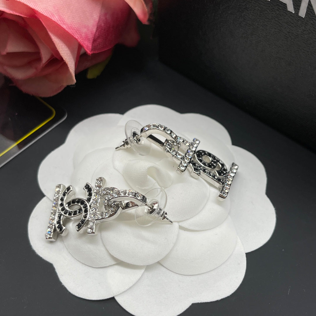 14C898E  Fashion Earrings