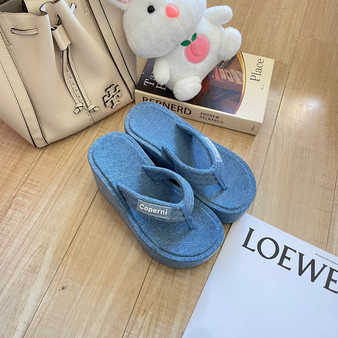 14A92Z  fashion Slippers