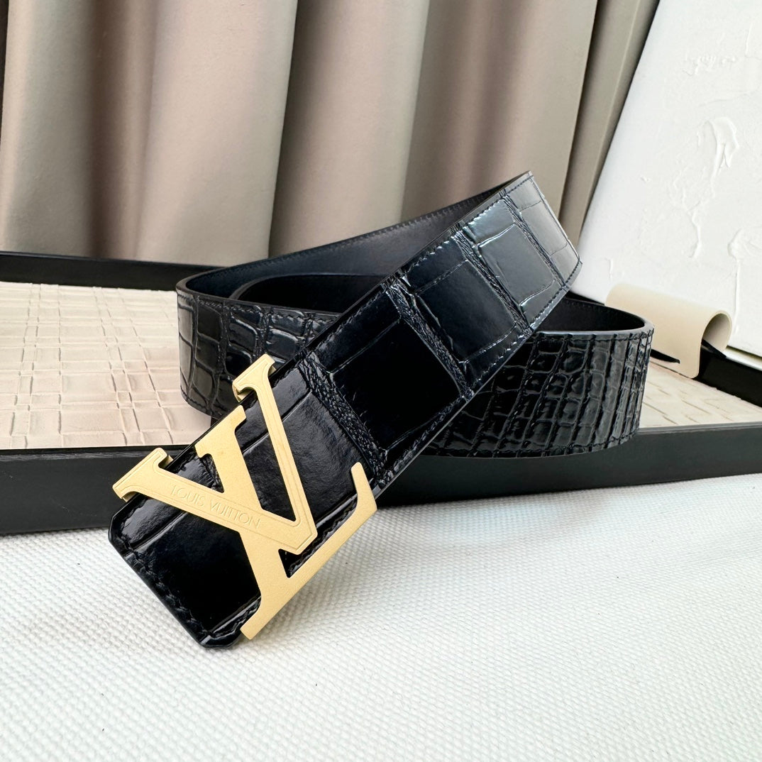 14E24P   (High quality leather belt With full package)