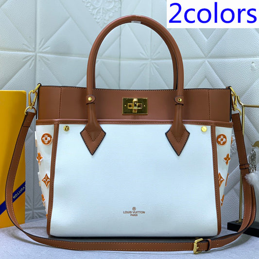 2XE338B  Fashionable leather bag 