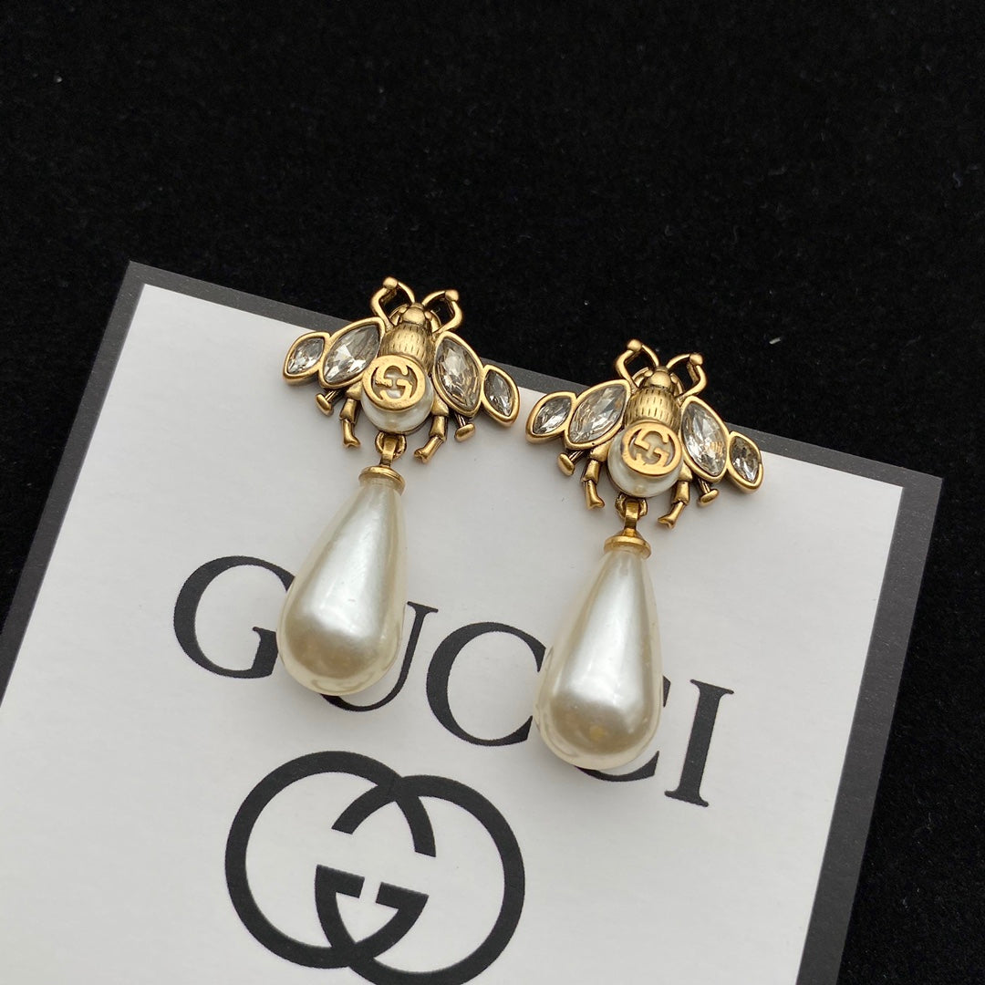 14B2E  Fashionable and high quality earrings