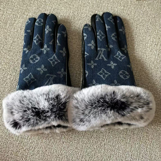 24E104S   Fashion gloves