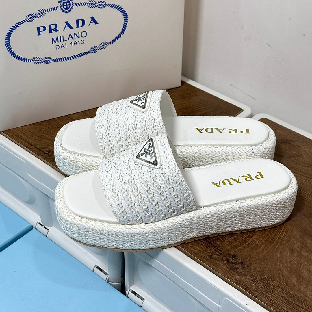 14PD23Z   fashion slippers