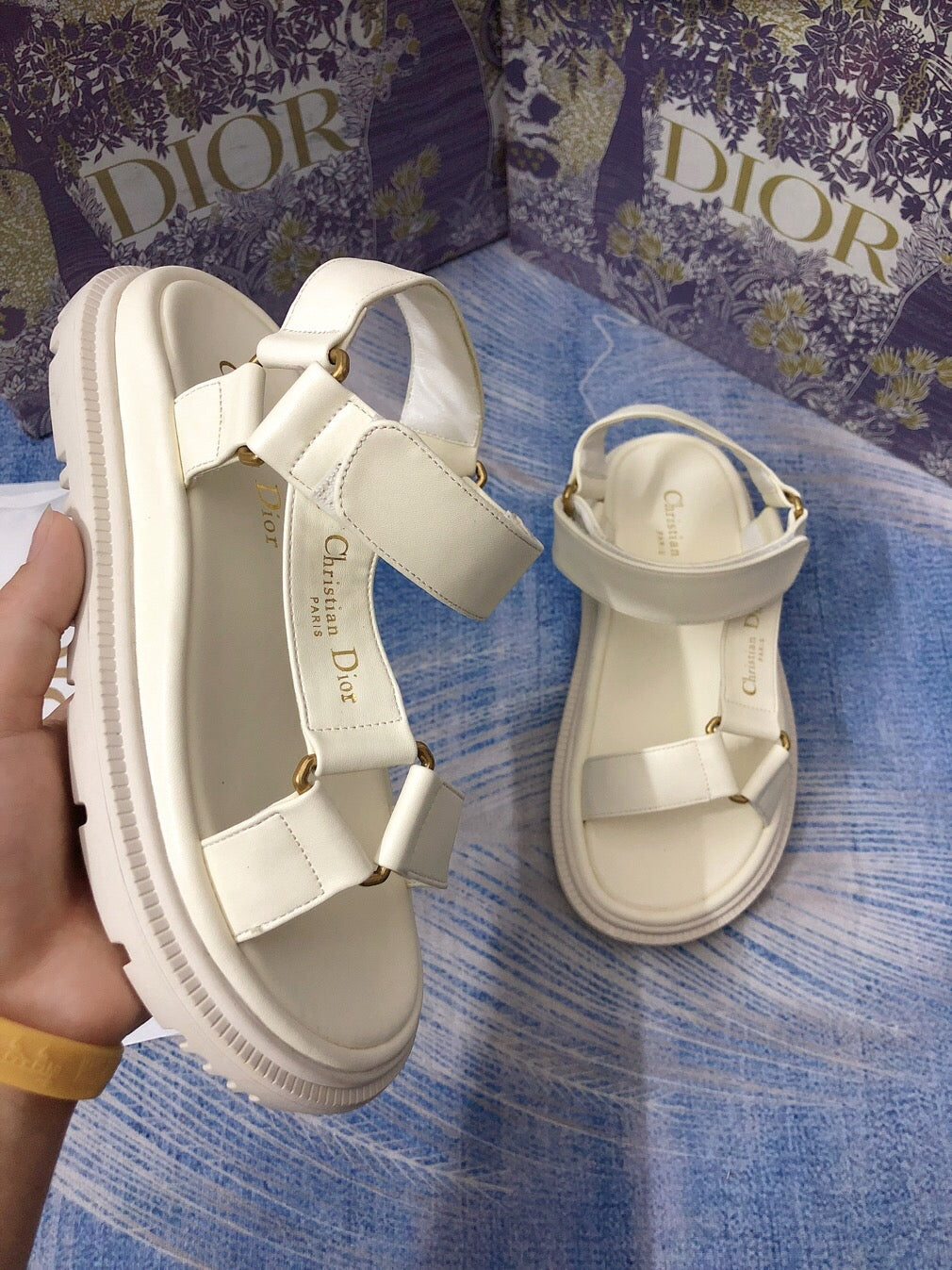 14D8Z   fashion sandals