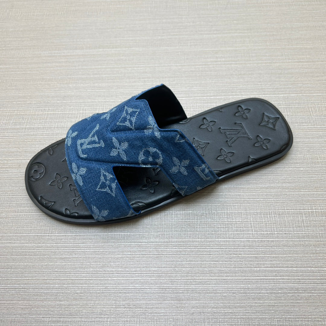 54E28Z   fashion  slippers