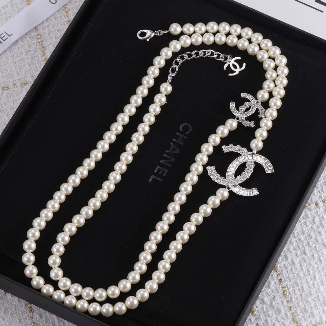 14C824K   Fashion Necklaces