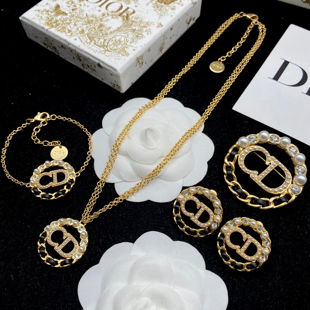 1XA583X Fashion high -quality Earrings Brooch  Bracelets Necklaces