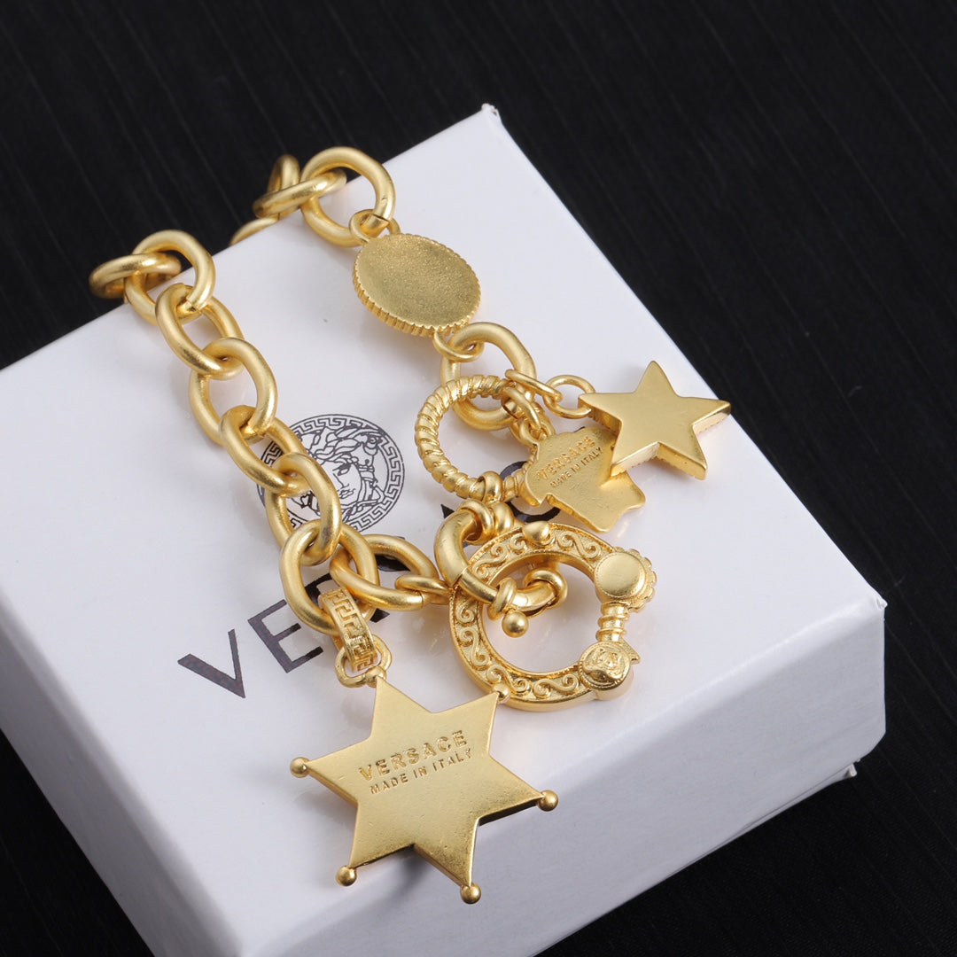 1YV362K  Fashion high -quality Bracelets