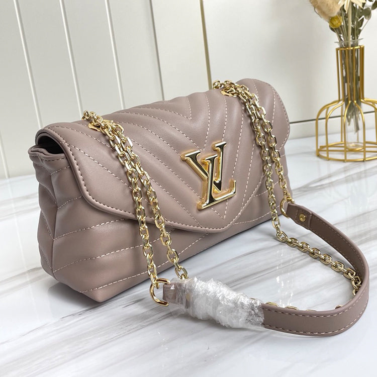 AE028B  Fashionable leather bag 