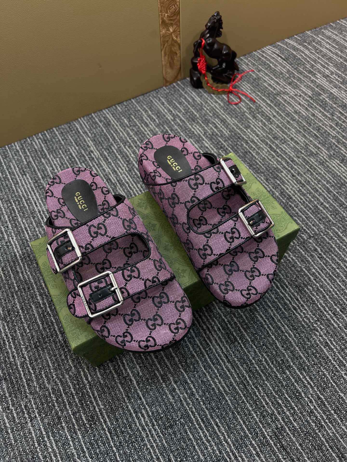 54B123Z  fashion slippers