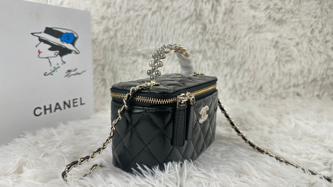 1XC377B  Fashionable leather bag 