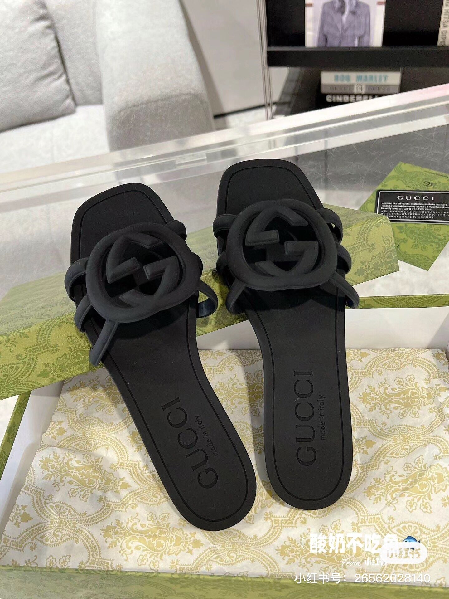 14B172Z  fashion Slippers