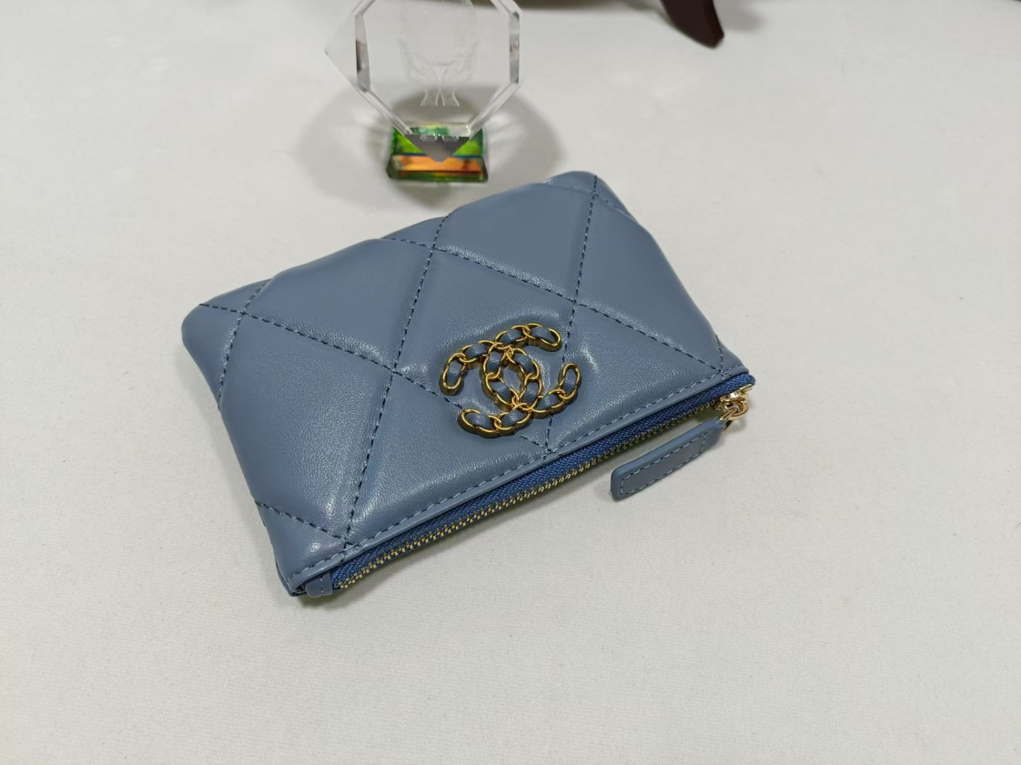 1XC104B  Fashionable leather wallets