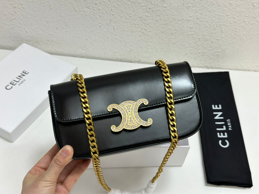 1XCL286B  Fashionable leather bag 