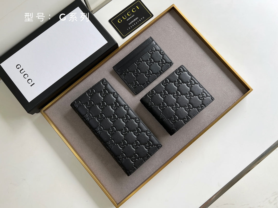 1XB383B  Fashionable leather wallets