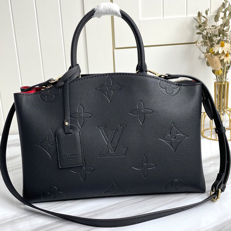 1E059B  Fashionable leather bag 