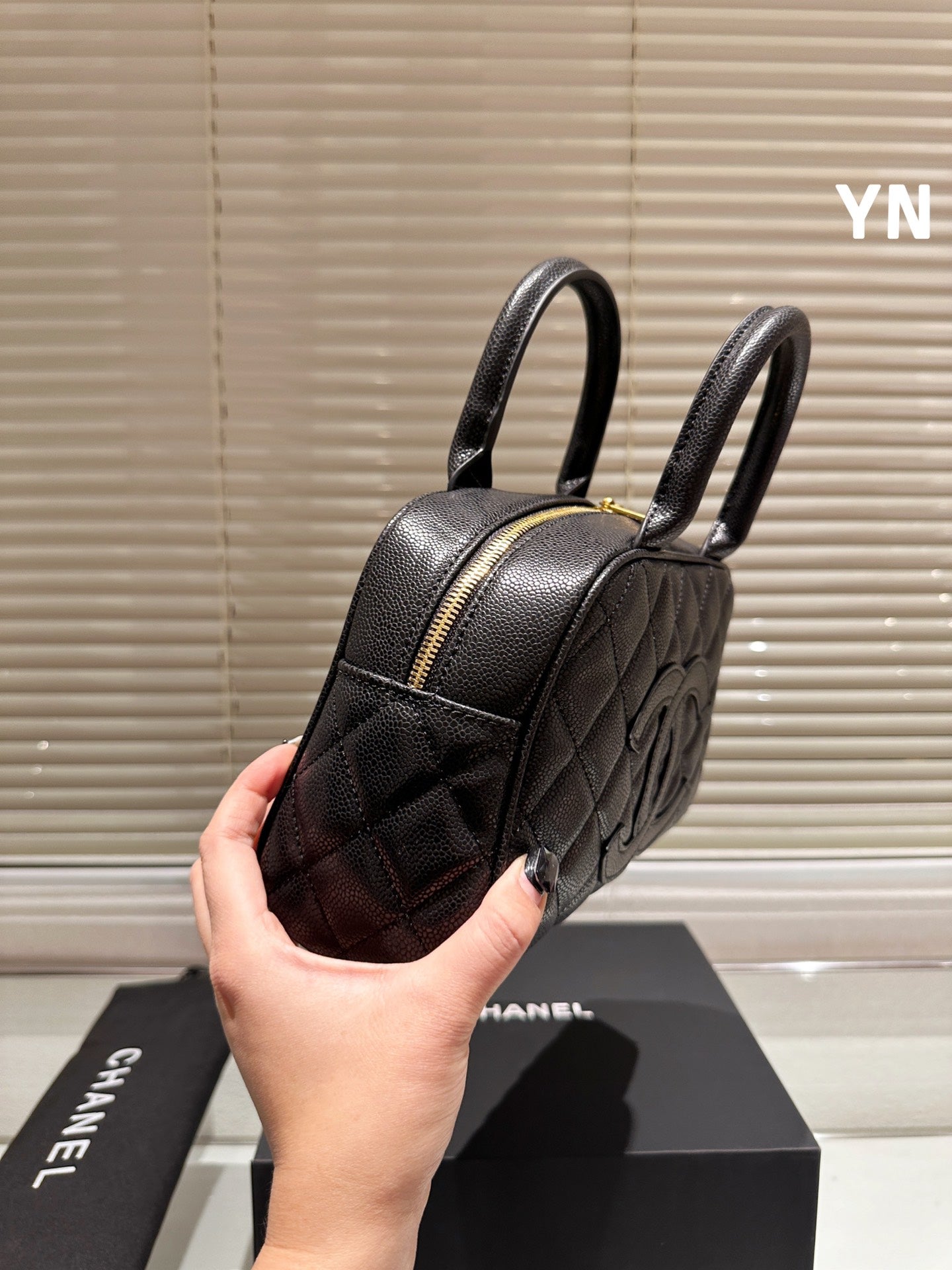 6XC250B  Fashionable leather bag 