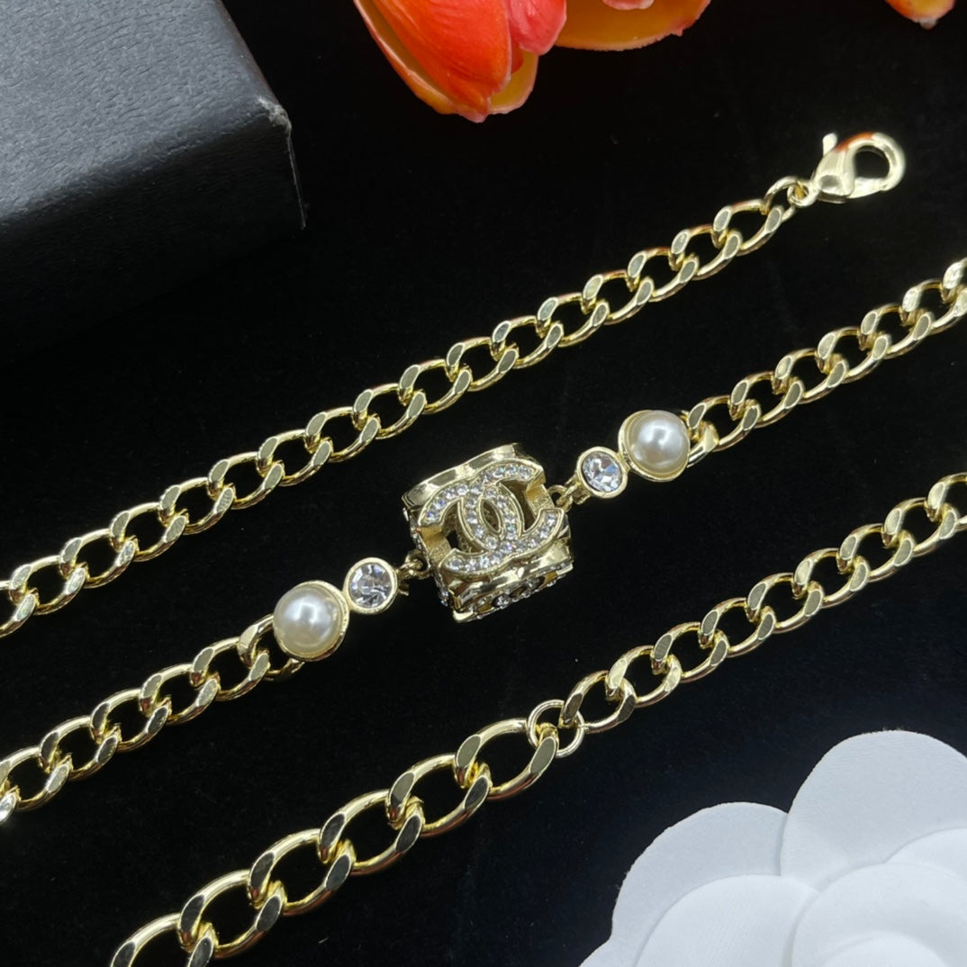 14C923X  Fashion Necklaces