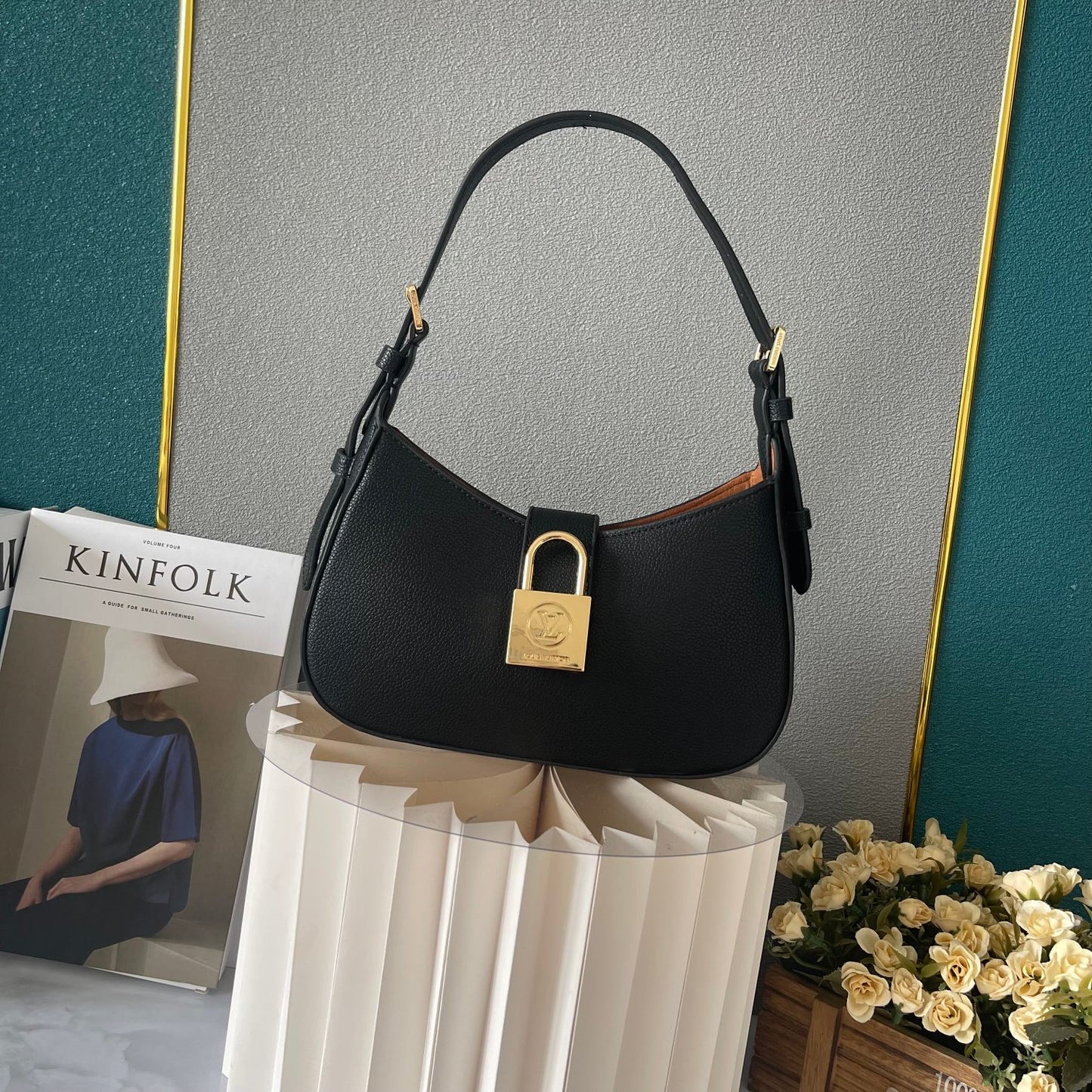 1XC416B Fashionable leather bag