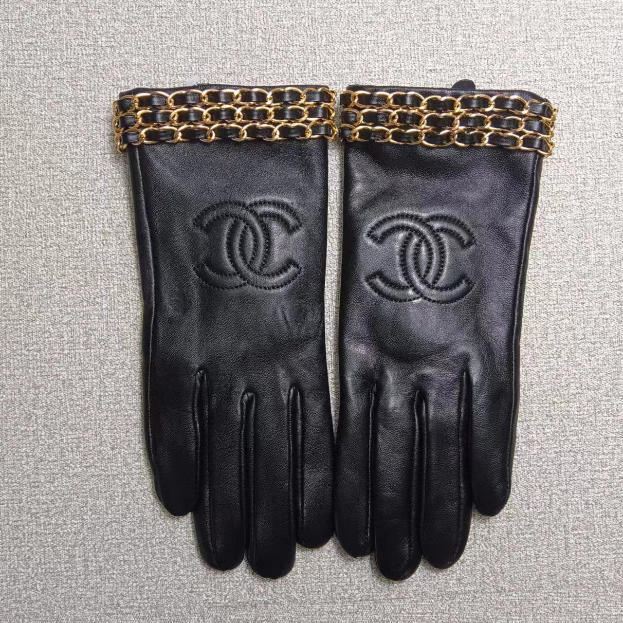 24C93S   Fashion gloves