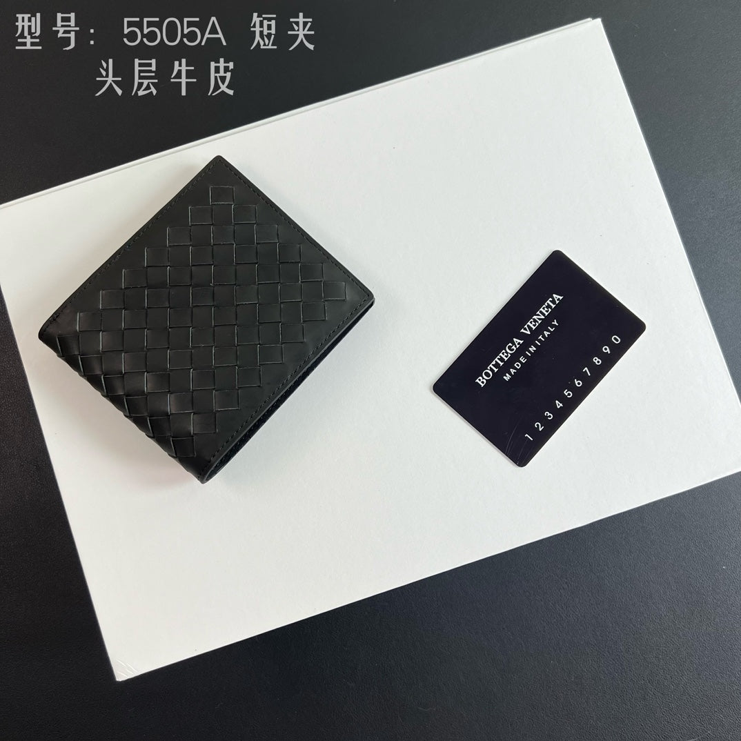 1XA82B (Fashionable leather wallet)