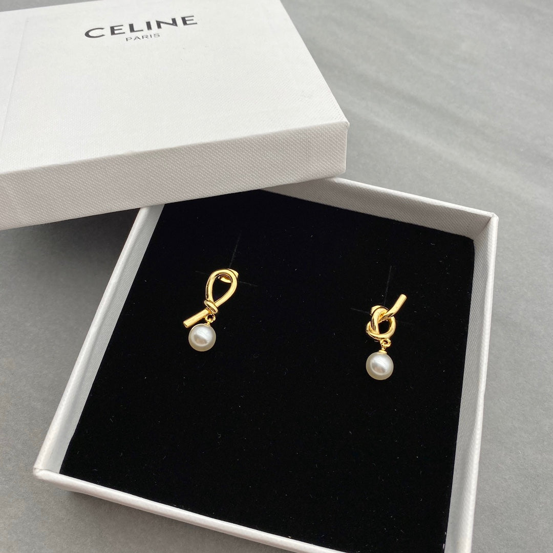 14CL632E  Fashion Earrings