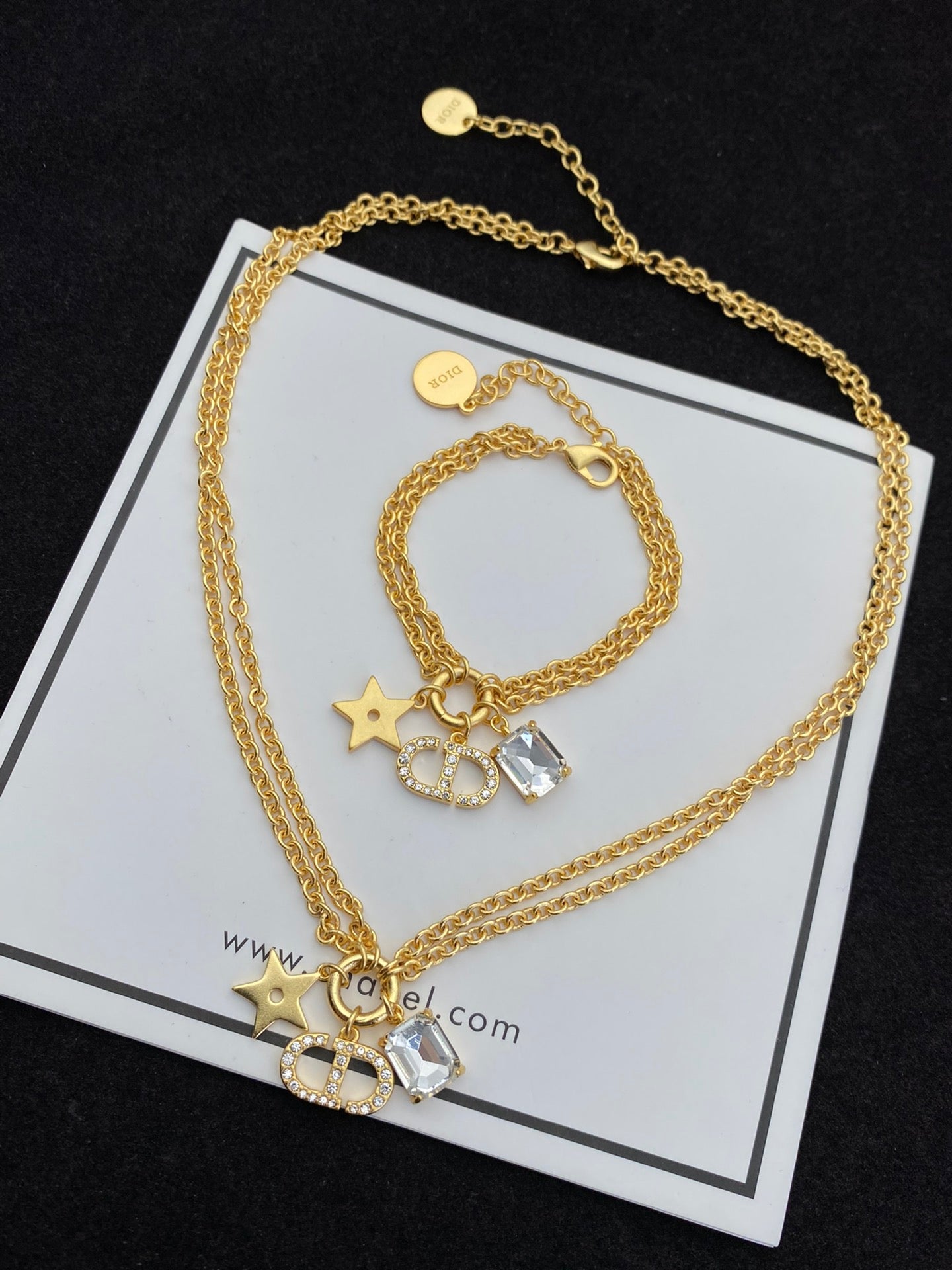 14D990X   Fashion Earrings Bracelets Necklaces