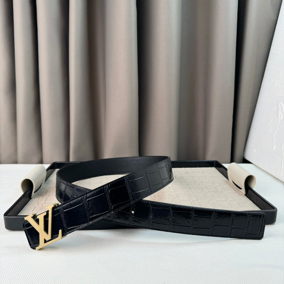 14E24P   (High quality leather belt With full package)