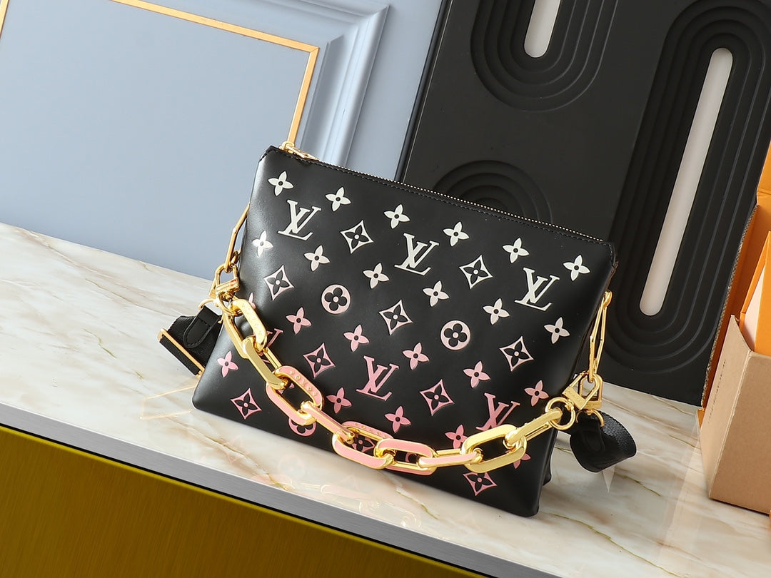 1XE59B (Fashionable leather bag )